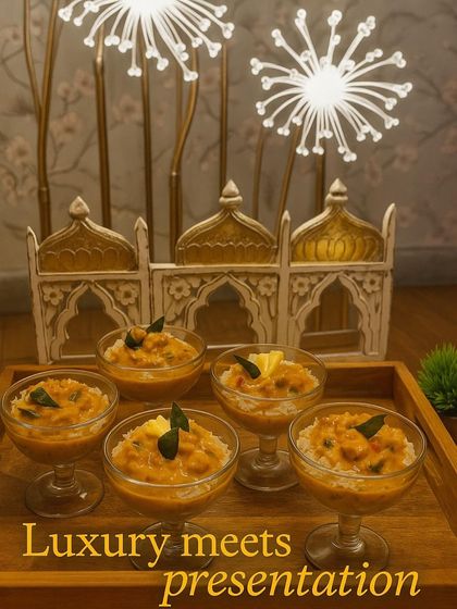 Luxury meets presentation in our flying buffet service. These beautifully arranged appetizers are served in sophisticated glasses, making them easy to hold and enjoy while mingling at a party.