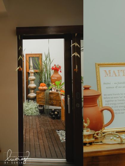 A peek into a beautifully decorated courtyard for the housewarming.