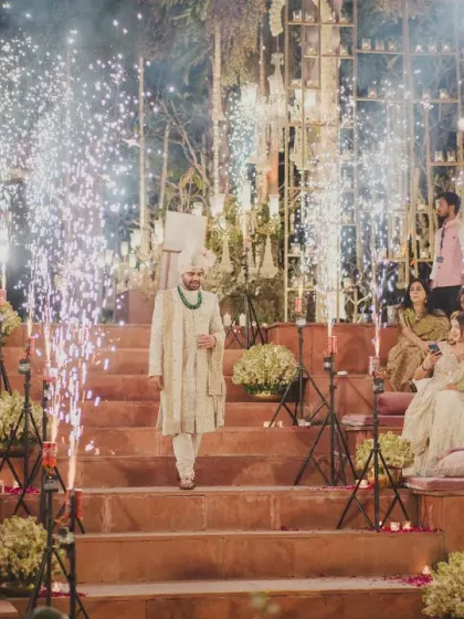 The groom's arrival is the start of the celebration's energy. We made sure Ashutosh's baarat was an unforgettable entrance, with grand pyrotechnics setting the tone for the night.