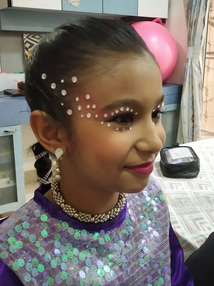 Creative & Themed Makeup photo 4