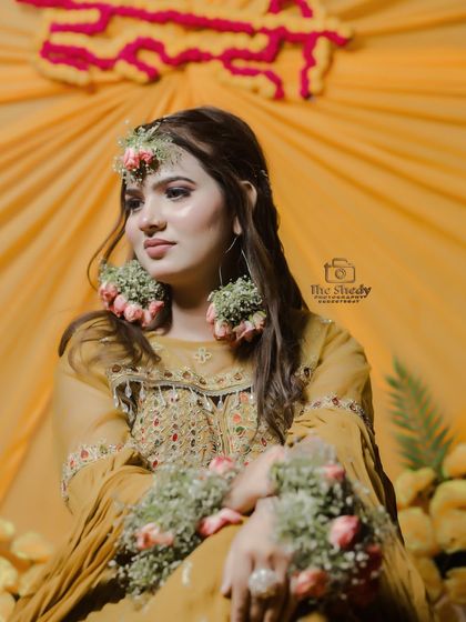 Vibrant Haldi & Mehendi Moments photo 19