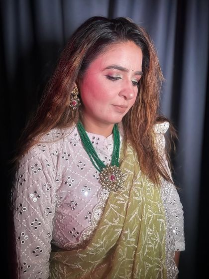 Party & Festive Looks photo 21