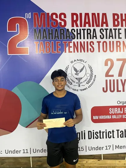 Akanksh Sahoo with his Silver Medal trophy at the 2nd and 1st State Maharashtra Ranking Tournaments in the U-17 Boys category.
