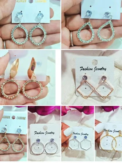 Here is a selection of our elegant, stone-studded earring bezels. Available in various shapes and finishes, these bases add a touch of sparkle and sophistication to your handmade resin earrings.