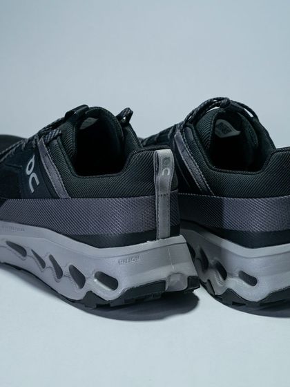 The heel view of the On Running Cloudhorizon, highlighting its unique sole technology and durable construction.