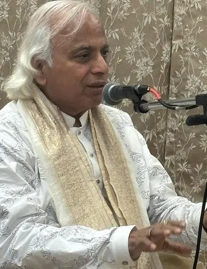 I was honored to perform at the inauguration of Nad-roop Bhate Sangeet Avakash, accompanied by Satyajit Talwalkar, in front of the great legend Padmashree Suresh Talwalkar.