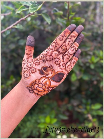 Lotus Mehendi Arts - Event Mehendi Services Elegant Designs for Guests photo 24