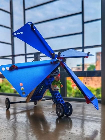 MakersLoft - Holiday Camps Young Engineers: Mechanics & Machines photo 19