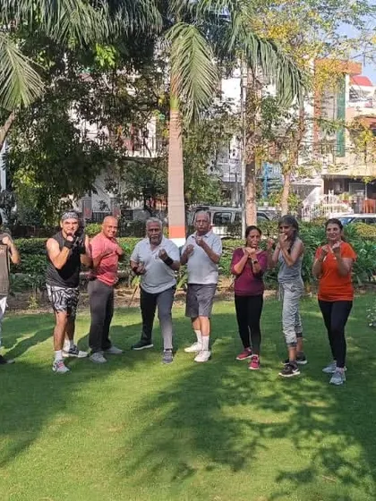 A perfect weekend morning starts with an open session. People from 15 to 60 plus, all training together to be better than yesterday.