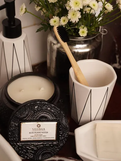 A curated selection from our extensive product portfolio, showcasing the diverse range of fragrances, colors, and designs we offer. Each image highlights the beauty and versatility of our candles, diffusers, and gift sets.