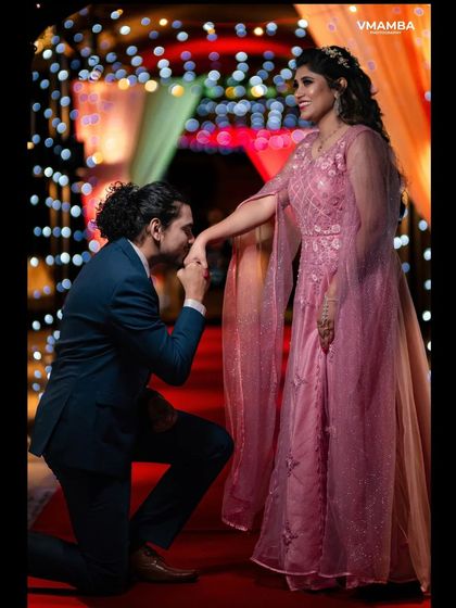 A duplicate of 180, a timeless and romantic reception photo.