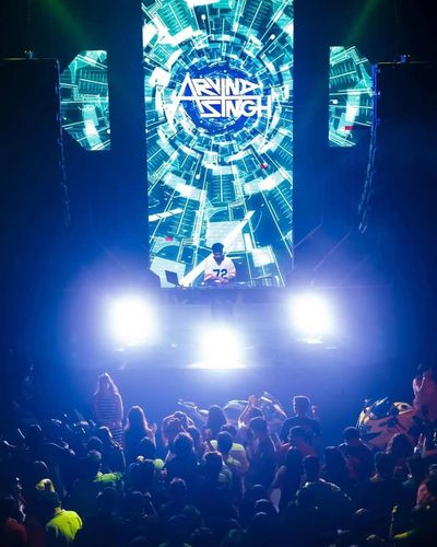 DJ Performance