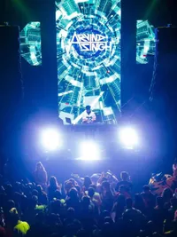 DJ Performance