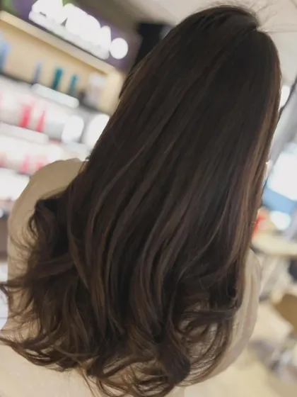 Another first-time hair color success story, done without bleach. The result is a subtle, healthy, and glossy new look.