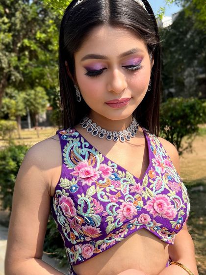 A demonstration from Day 2 of my bridal workshop at my academy. I love teaching and sharing my techniques with aspiring artists.