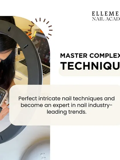 We teach you how to master complex techniques. Our in-depth modules help you perfect intricate, industry-leading trends, like capturing your work with a ring light for a professional portfolio.