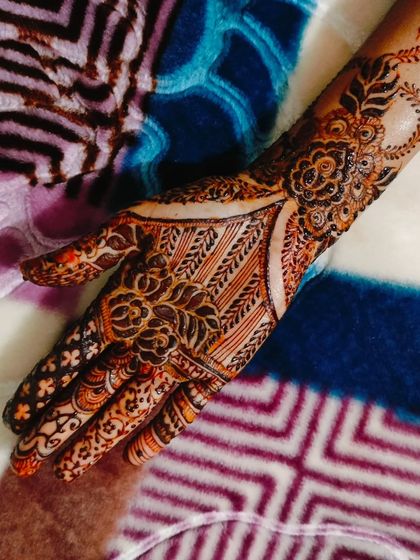 The full view of this elegant design, perfect for getting into the festive spirit of Ramadan.