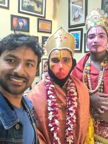 I had some special visitors at my studio. These artists, dressed as the characters Jamuvantha and Lakshmana from the Ramayana, came to bless my family and friends. It was a truly divine moment.