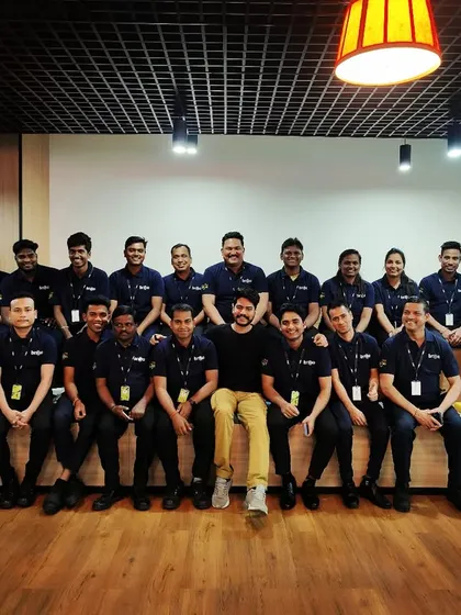A group photo with the amazing frontline staff at Brillio. It was a pleasure to perform for the team that works so hard behind the scenes. These intimate shows are a great way to show appreciation.