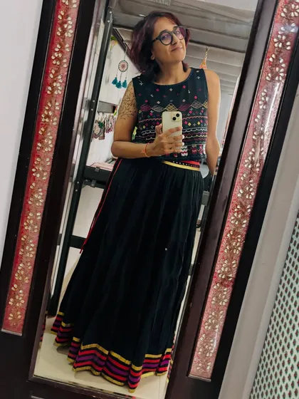 A mirror selfie of my comfy WFH look.