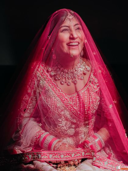 Timeless Bridal Looks photo 33