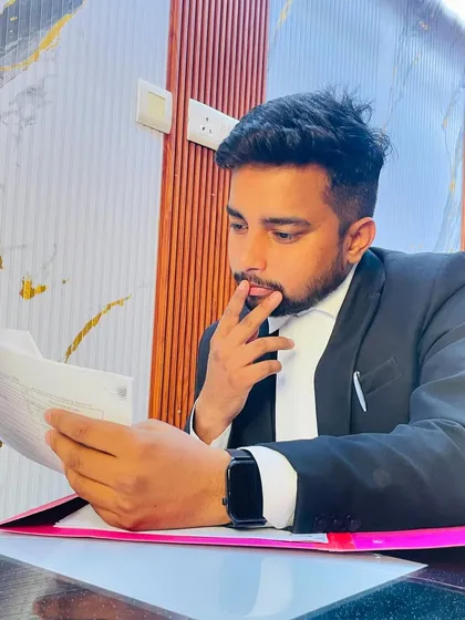 The real work of a lawyer happens long before we enter the courtroom. It involves hours of detailed case review and preparation. I believe in being the most prepared person in the room to ensure the best possible outcome for your case.
