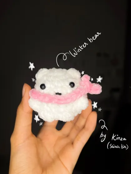 Meet the Winter Bear, one of my bestselling keychain designs. I use a super soft, plush yarn to make him extra cuddly, and the little pink scarf adds the perfect touch. He's a great little desk buddy or keychain companion.