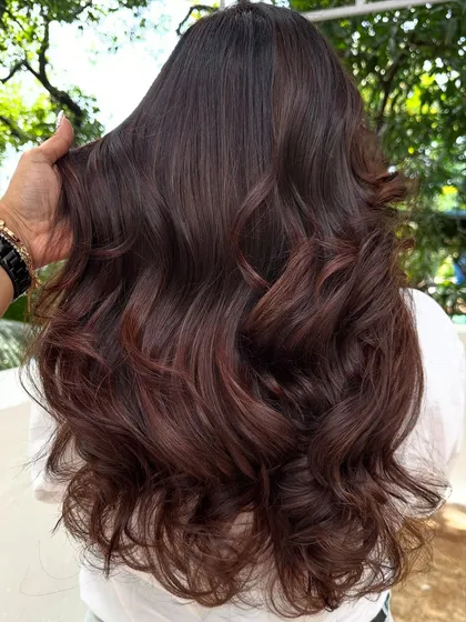 Getting her birthday-ready with this stunning 'Chocolate Mahogany Brown'. The red undertones in the mahogany add a beautiful warmth and richness to the deep chocolate base.
