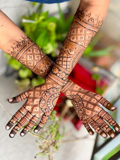 Mitali - Mehendi for Special Occasions Exquisite Bridal Mehendi photo 24