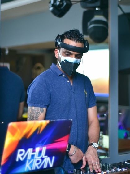 Rahul Kiran - DJ & VDJ Services The Vibe: Action & Crowd Shots photo 53