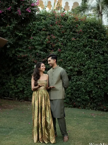 A lovely portrait of the couple at their Mehendi function. We coordinate with photographers to ensure they have beautiful backdrops for their shots.