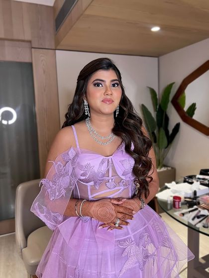 Modern Party & Pre-Wedding Styles photo 9