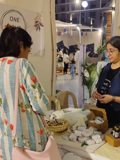 Another happy interaction at a weekend fair. These events are so important for me to get feedback and connect with the community that supports my small business.