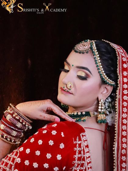 Classic Red & Gold Bridal Looks photo 10