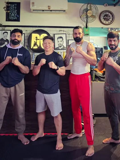 Photo of the day with the squad. We train together, we grow together. The camaraderie here is as important as the training itself.
