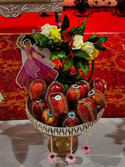 Siri - Custom Gift Hampers & Return Gifts Fruit & Dry Fruit Platters photo 8
