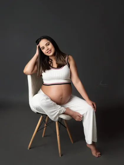 Abhinandan Photography - Maternity Photography Modern & Casual Styles photo 5