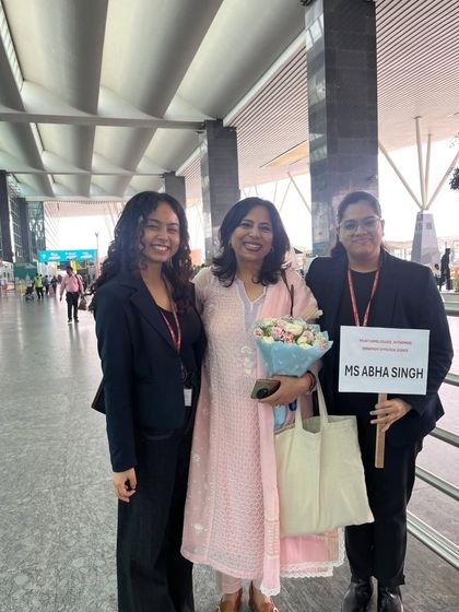 A warm welcome at the Bengaluru airport by students from Mount Carmel College. It was the start of a very memorable visit.