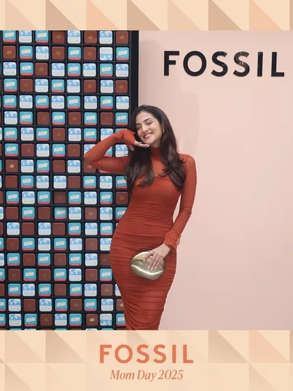 An influencer looking glamorous at the Fossil Mother's Day event. Our high-quality lighting and cameras ensure that every guest looks their best, creating professional-grade images for social sharing.