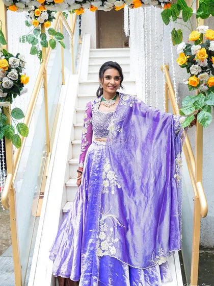 Another beautiful shot of the Siddhi Tap look. The makeup is minimal and respectful of the occasion, allowing her inner peace to shine through.