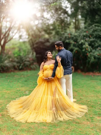 A fairytale moment for this mom-to-be. We found the perfect light for this outdoor maternity session, letting her beautiful yellow gown and the natural surroundings create pure magic.