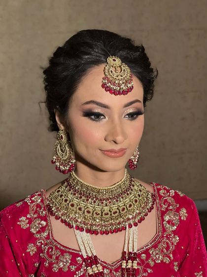 Timeless Wedding Day Glamour photo 32