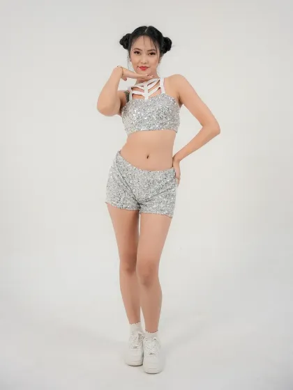 A full-length shot against a clean white backdrop, perfect for e-commerce, catalogs, and model lookbooks. I provide crisp, well-lit images that showcase the outfit and the model's presence without any distractions.
