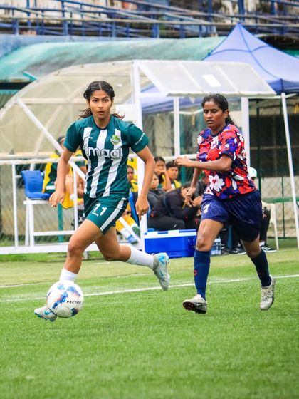 Girls on the Pitch photo 14