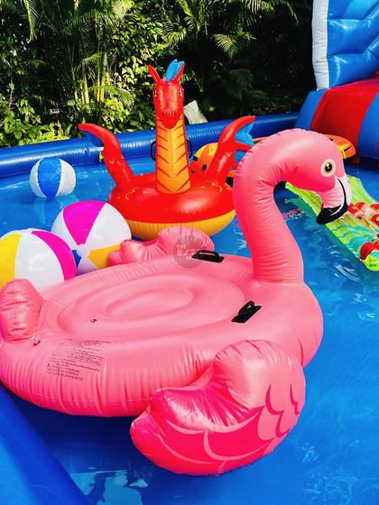 Fun, Games & Splashes photo 9