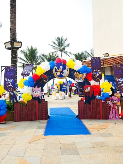The full entrance setup for the Super Sonic party, creating an impressive welcome for guests.