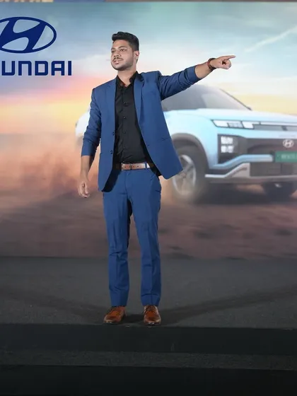 I had the honor of performing for Hyundai to celebrate a major milestone for their Creta model. Performing on a grand stage for leading brands is what I do best.