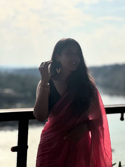 A candid moment during my time in Rishikesh. My journey into yoga has been humbling and has profoundly shaped the way I approach art as a meditative and healing practice.