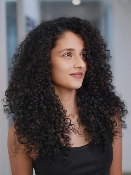 This look showcases beautifully defined, healthy curls. We provide clients with the knowledge and products to maintain this look at home.