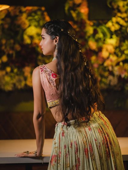 Sangeet, Mehendi & Haldi Glam photo 33